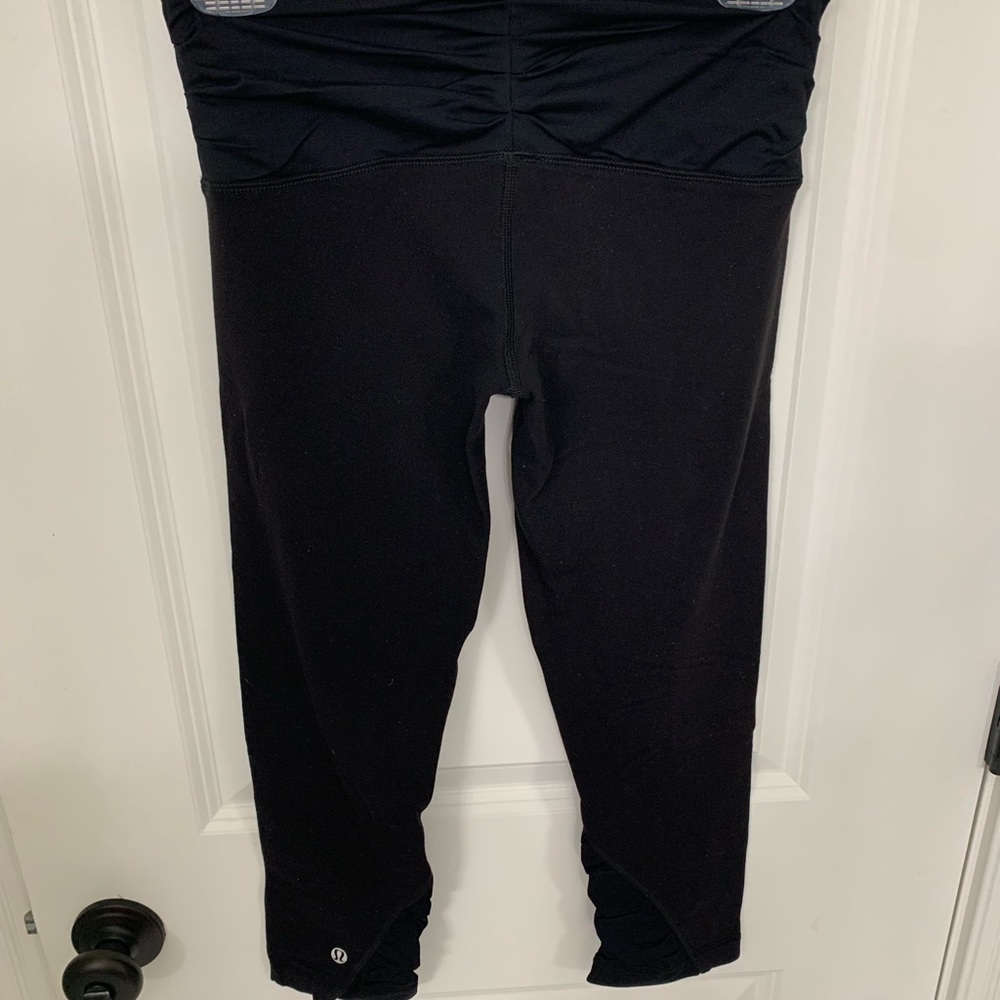 Lululemon Size 6 Crop